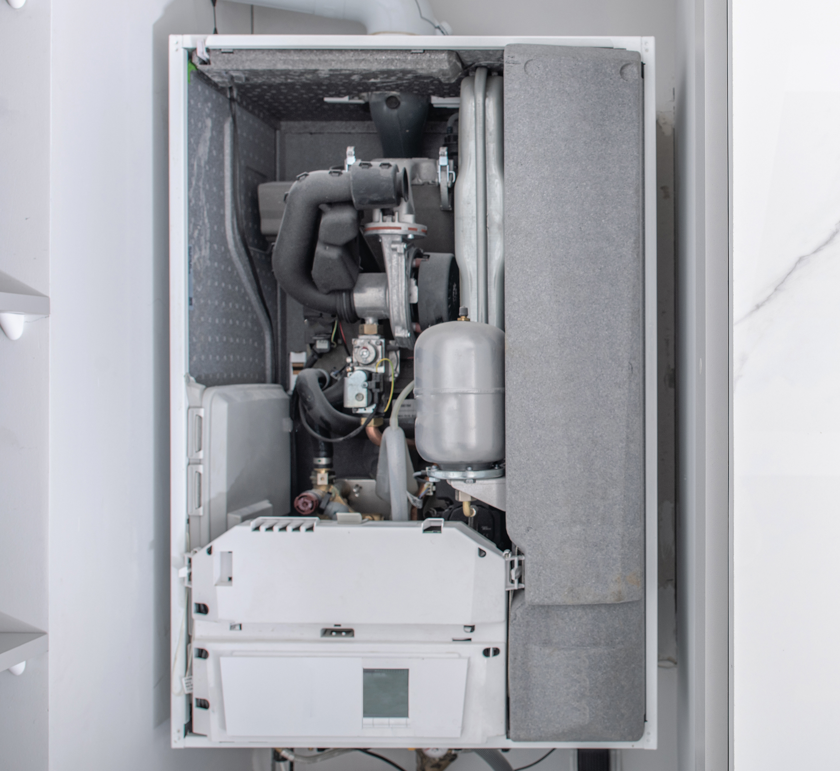broken-gas-heater-next-to-shower-cabin-2025-03-15-21-35-15-utc (1)
